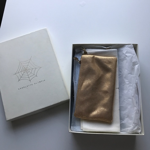 Charlotte Olympia Baby Blue Spider Clutch - Picture 2 of 8